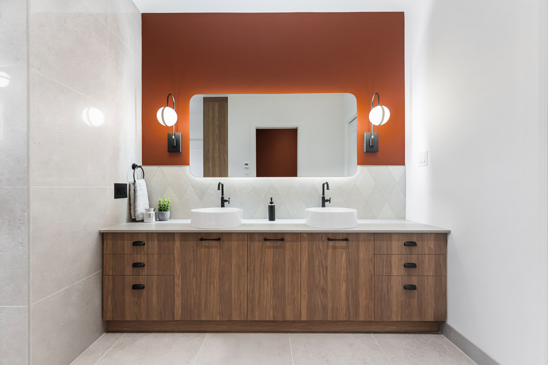 Cabinet et salle de bain en céramique par Mino Design à Québec et Lévis.